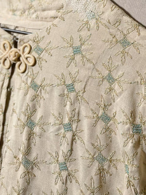 Repaired 1960s Ecru and Blue Theater Bed Jacket (F's US SML)