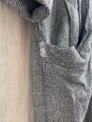 Repaired 1940s Black and White Rit Fit Western Dress (F's US SML)
